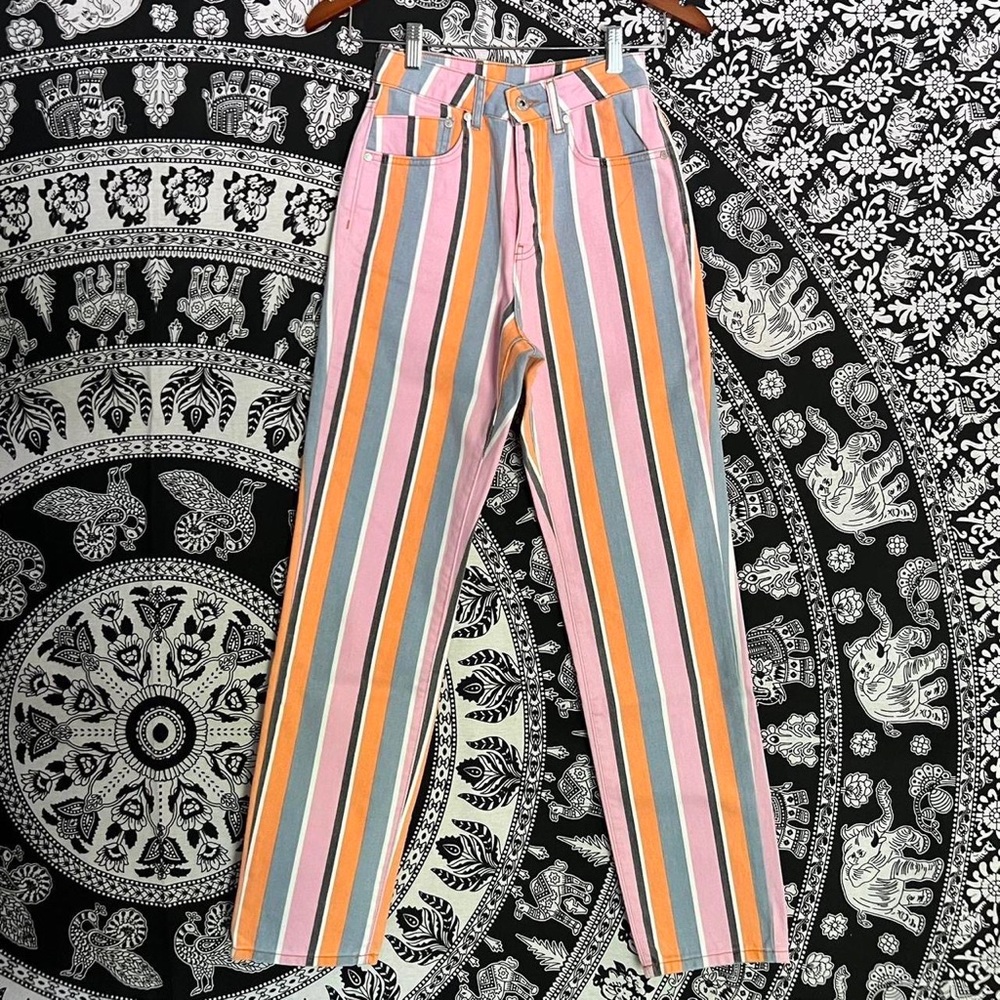 Ragged Priest Mom Jeans